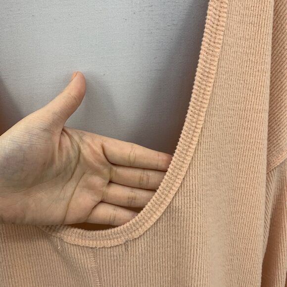 We The Free People Top Womens XS Extra Small Peach Winnie Turtleneck Oversized - Picture 7 of 15